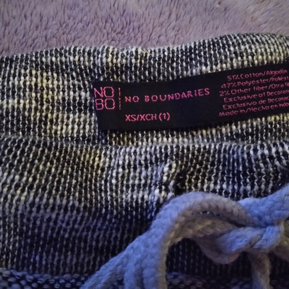 Stretch shorts - Picture 3 of 3